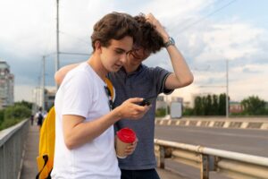 Navigating the World of Dating Apps: What You Need to Know